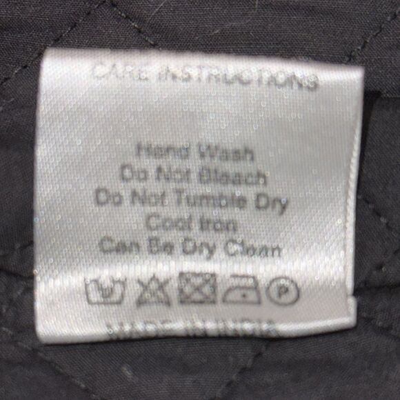 NWT LOVE THE LABEL ADRIENNE JACKET -
CASABLANCA BLACK PRINT Small - Picture 14 of 15